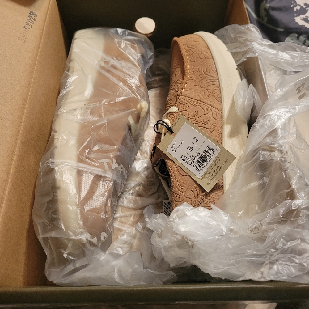 Ariat Hilo
